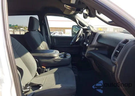 2025 Ram 2500 Tradesman 4X4 6'4 Box z USA, uszkodzony, nr VIN 3C6UR5CJ7SG556353